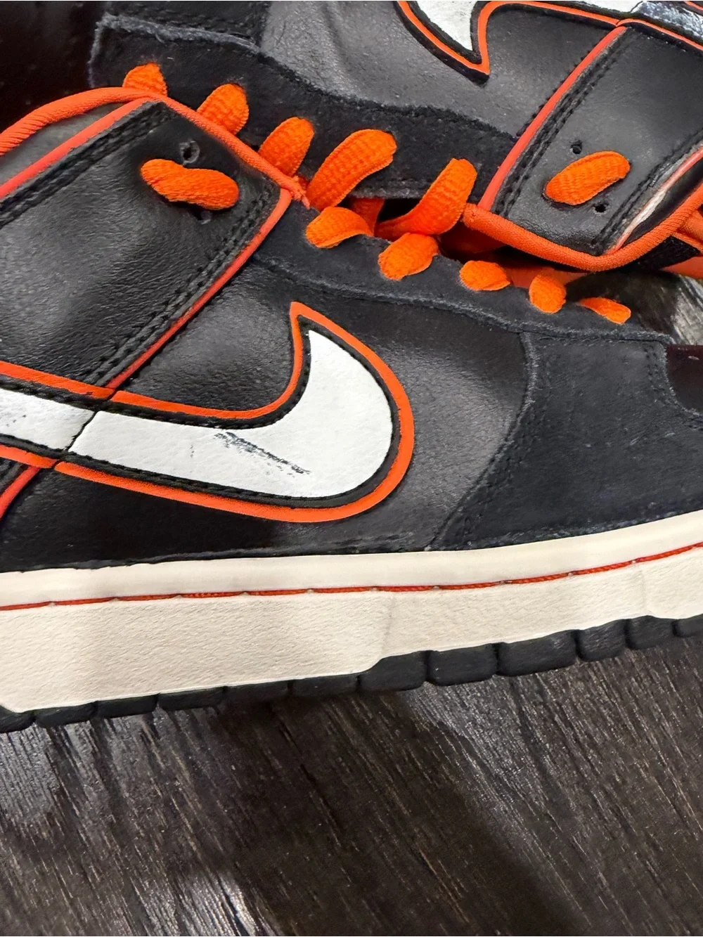 Size 9.5 - Nike SB Dunk Low Pro Harley Davidson Black Orange Blaze White 2010